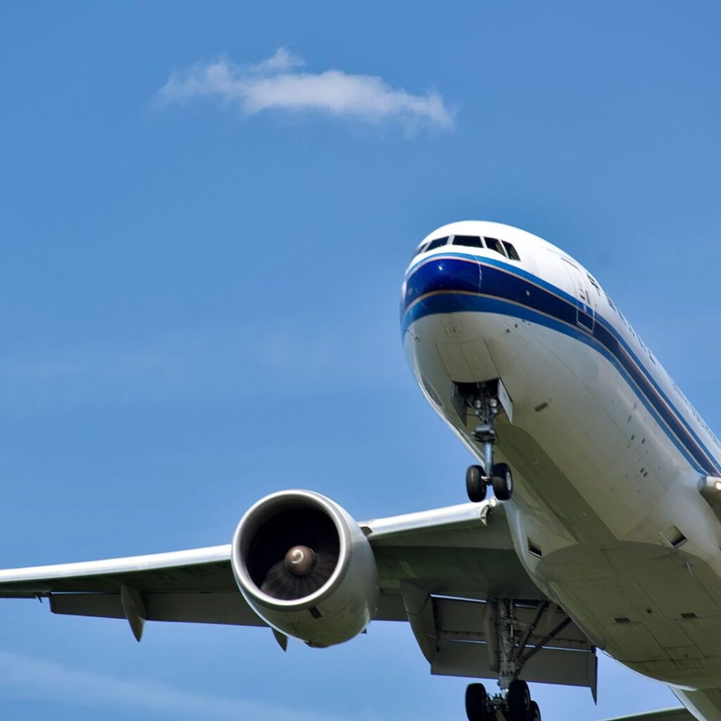 avión volando
